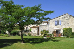 Charming stone house with terrace and garden, Lussan
